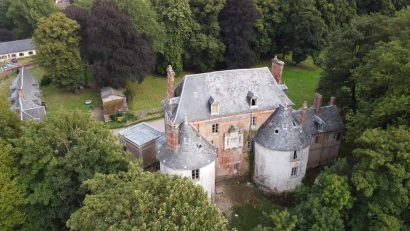Photo aérienne des tours du Château de Bouillancourt